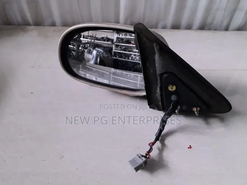 Nissan Sunny FB15 Side Mirror LHS (Single Power)