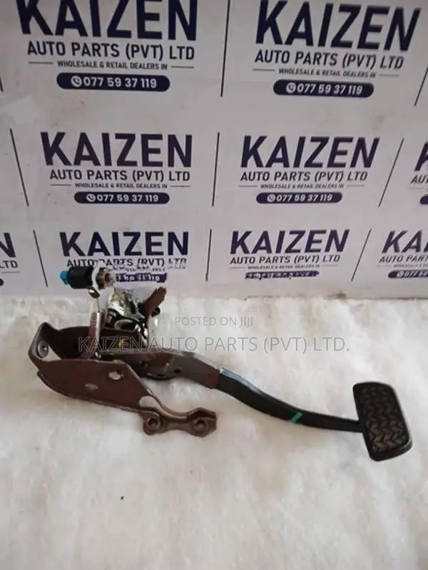 Toyota Aqua Brake Pedal