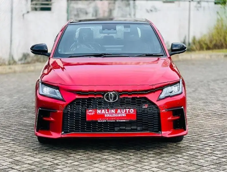 Toyota Yaris Ativ GR Sport Hybrid 2025