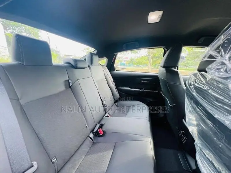Toyota Yaris Ativ GR Sport Hybrid 2025