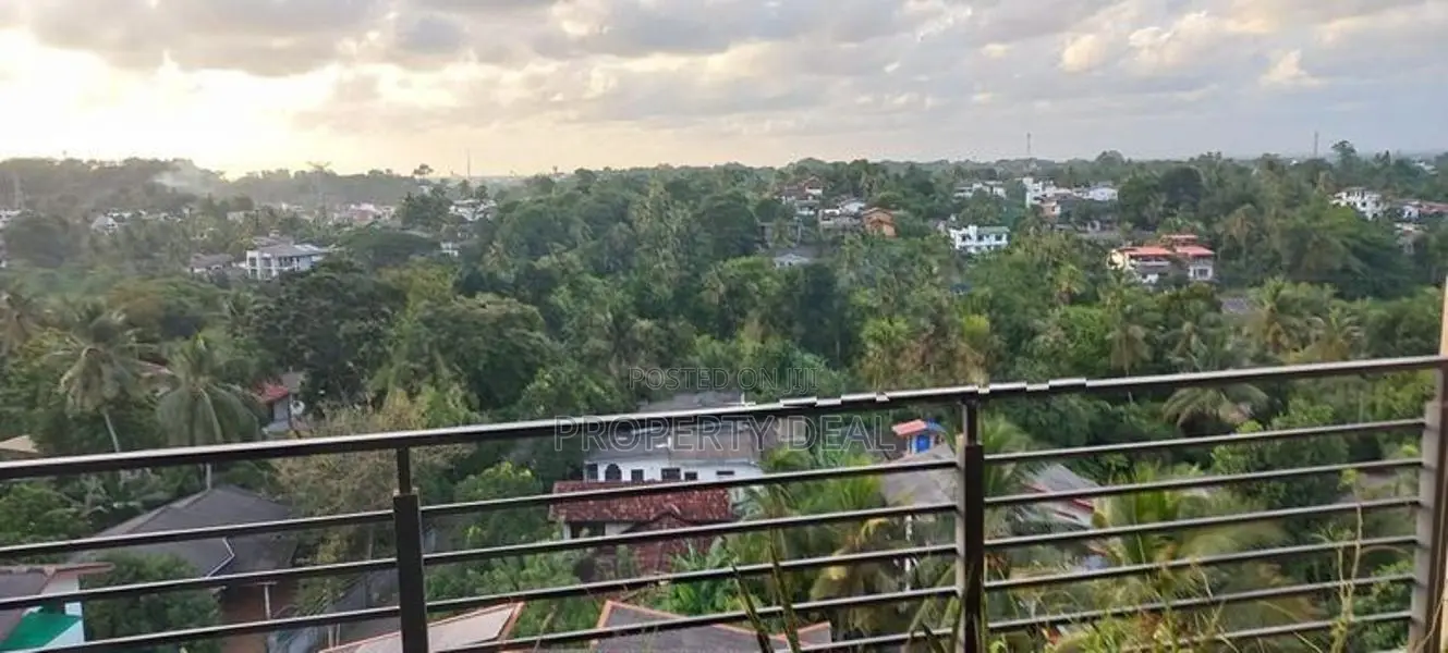 3 Bedrooms Apartment for Sale in Battaramulla - PDA121