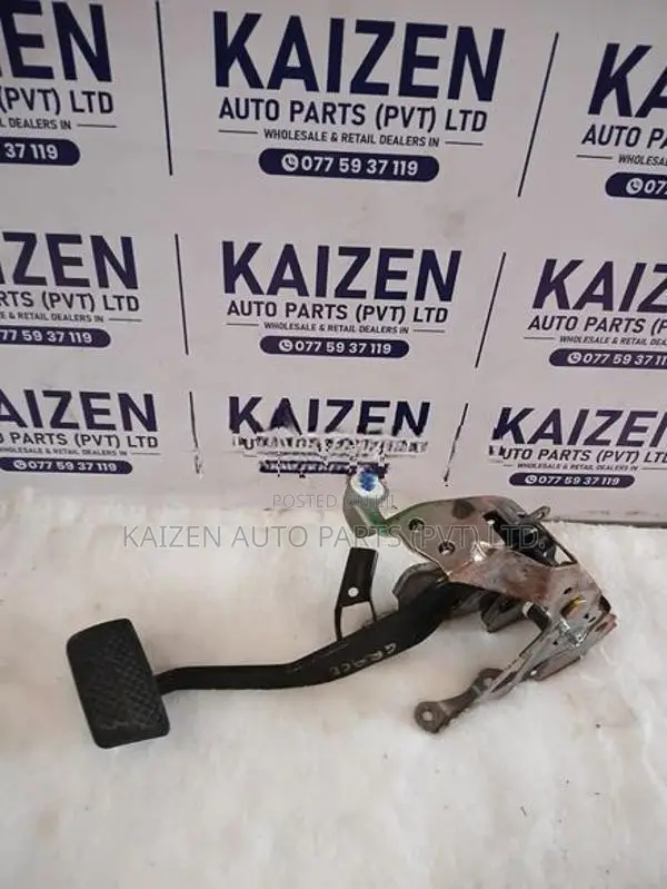 Honda Grace Brake Pedal