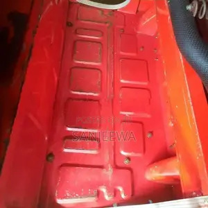 Bajaj RE 2019