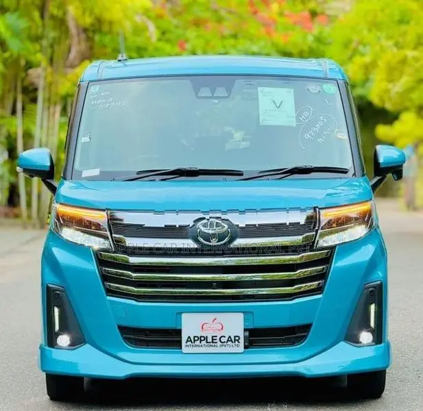 Toyota Roomy Custom GT Turbo 2023