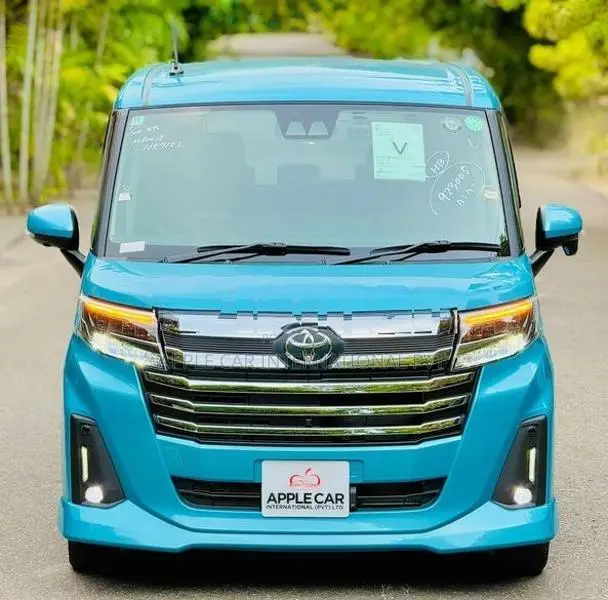 Toyota Roomy Custom GT Turbo 2023