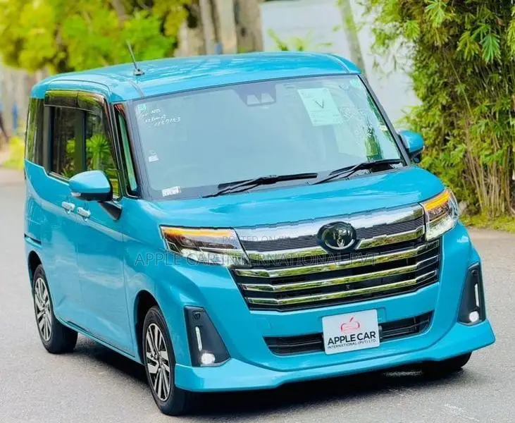 Toyota Roomy Custom GT Turbo 2023