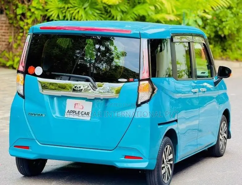 Toyota Roomy Custom GT Turbo 2023