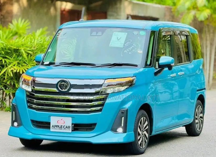 Toyota Roomy Custom GT Turbo 2023