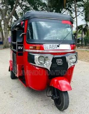 Bajaj RE SP 2017