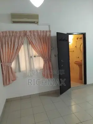 1st floor house for rent in Colombo 05