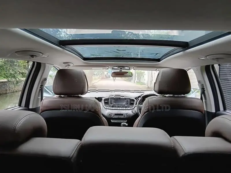 Kia Sorento 1 TO 24 2015