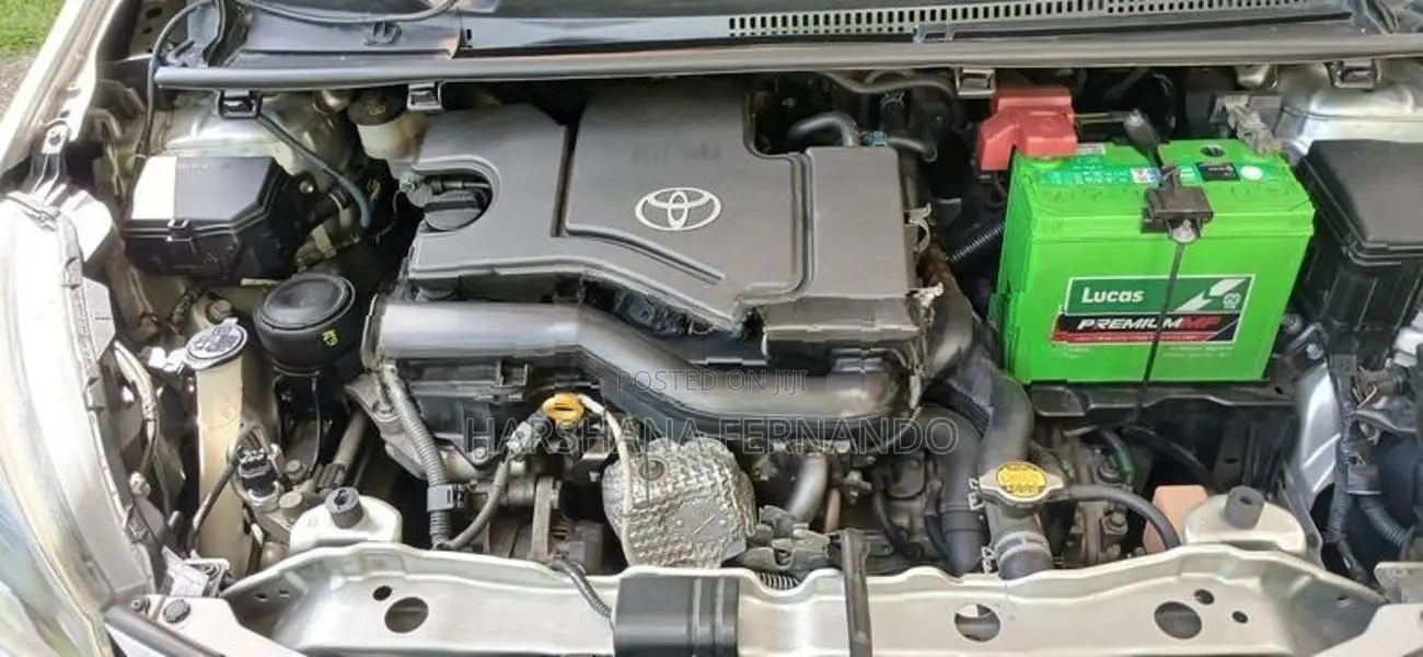 Toyota Vitz 2015