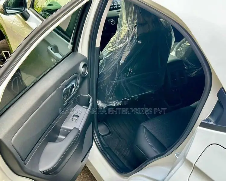 Honda Vezel Z PREMIUM 2026