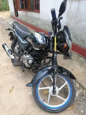 Bajaj Platina 100 2018