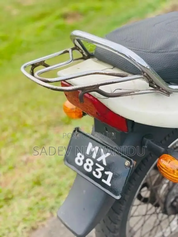 Bajaj CT100 2005