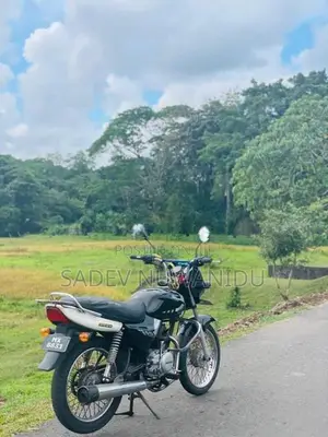 Bajaj CT100 2005