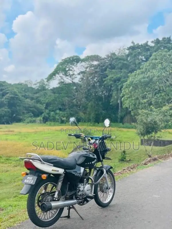 Bajaj CT100 2005