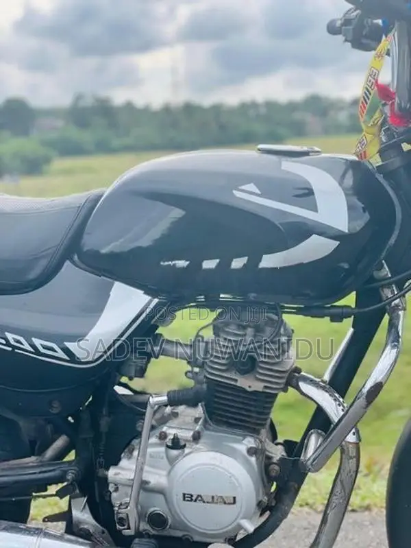 Bajaj CT100 2005