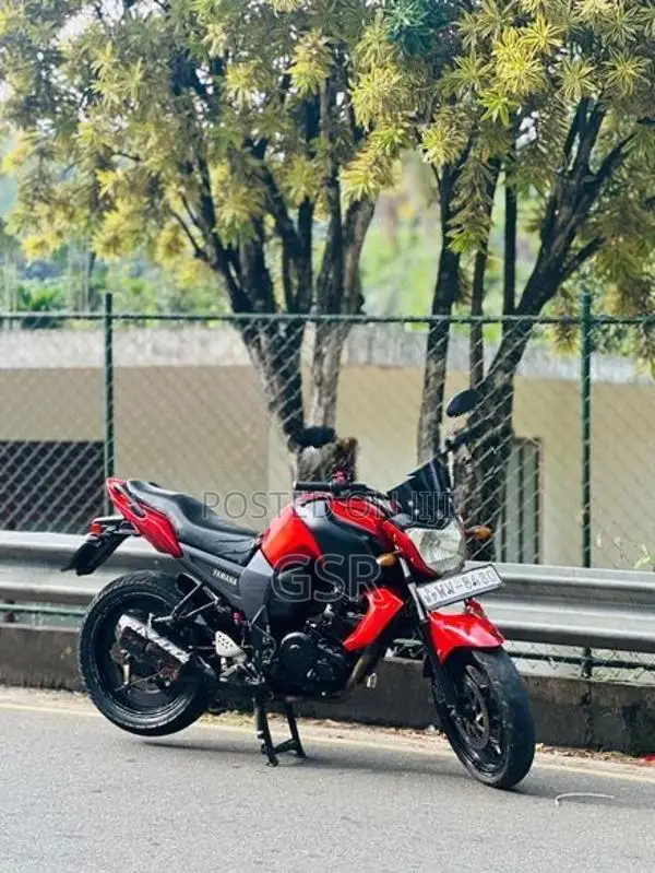 Yamaha FZS V1 2011