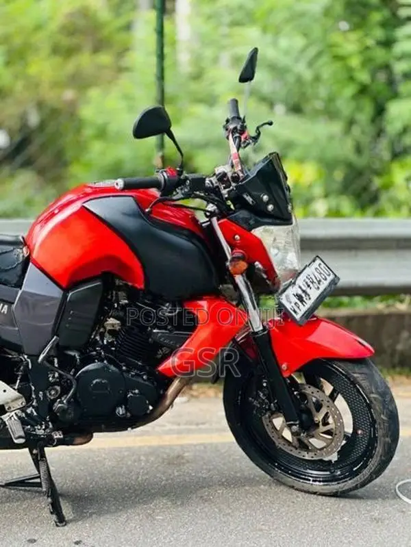 Yamaha FZS V1 2011