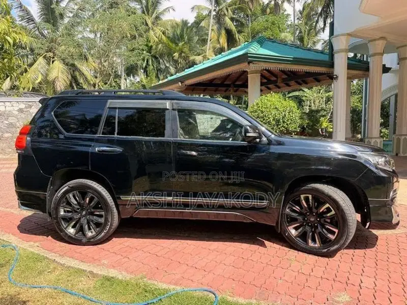 Toyota Land Cruiser Prado TX 2010