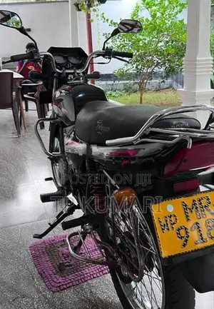 Bajaj CT100 2006