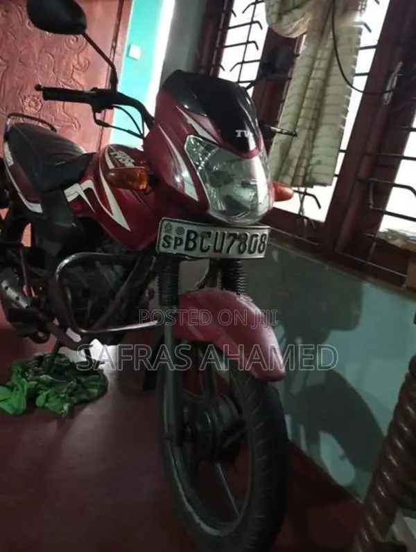 TVS Metro 2015