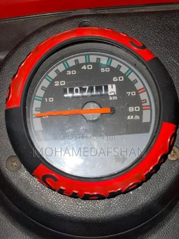 Bajaj RE 205 2013