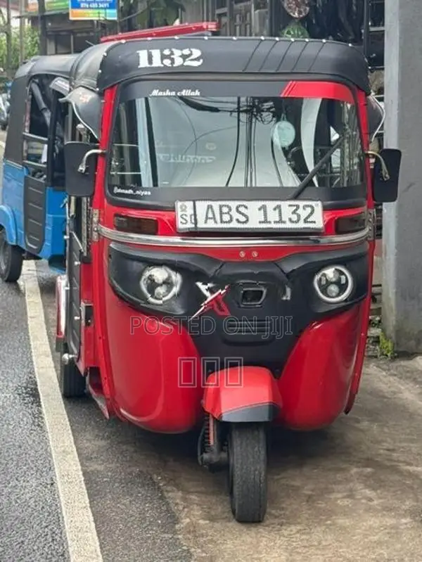 Bajaj RE 4 Stroke 2018