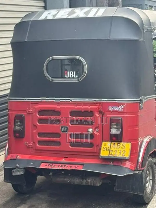 Bajaj RE 4 Stroke 2018