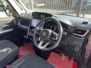 Toyota Roomy Custom G Turbo 2024
