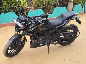 Bajaj Pulsar N160 2025