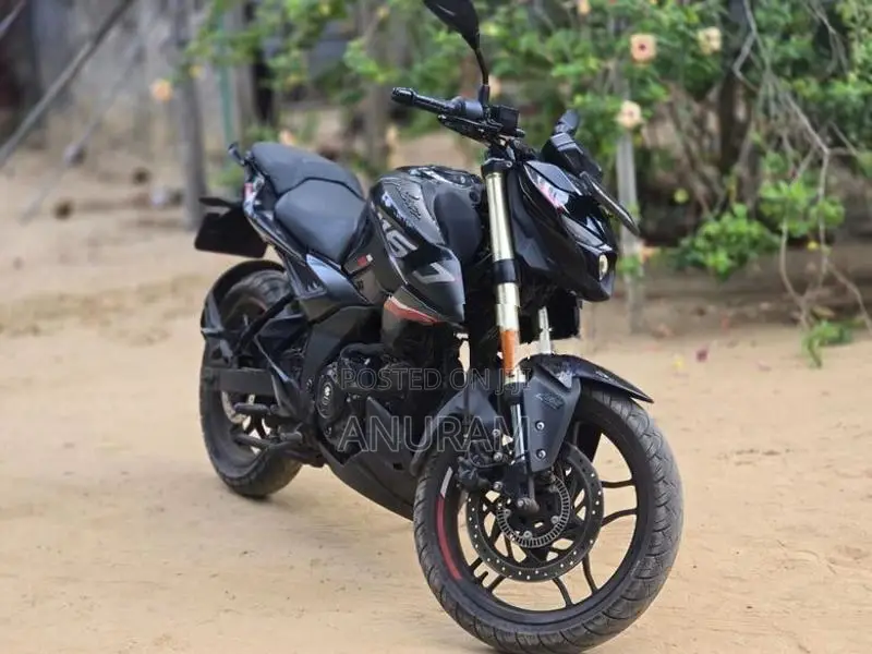 Bajaj Pulsar N160 2025