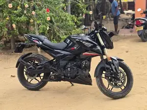 Bajaj Pulsar N160 2025