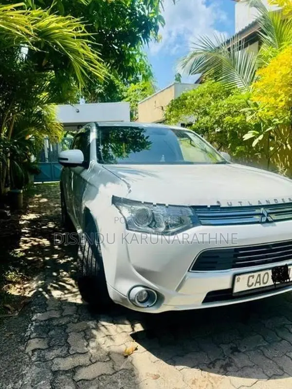 Mitsubishi Outlander 2013