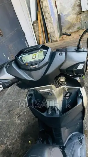Hero XOOM 125R 2026