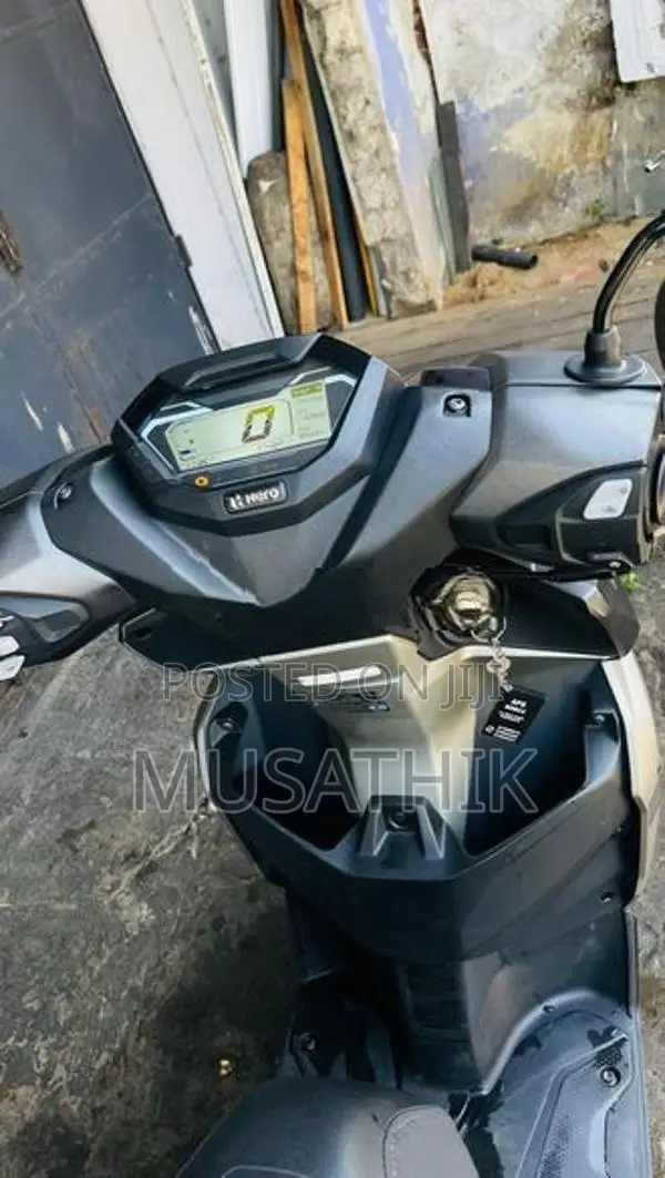 Hero XOOM 125R 2026