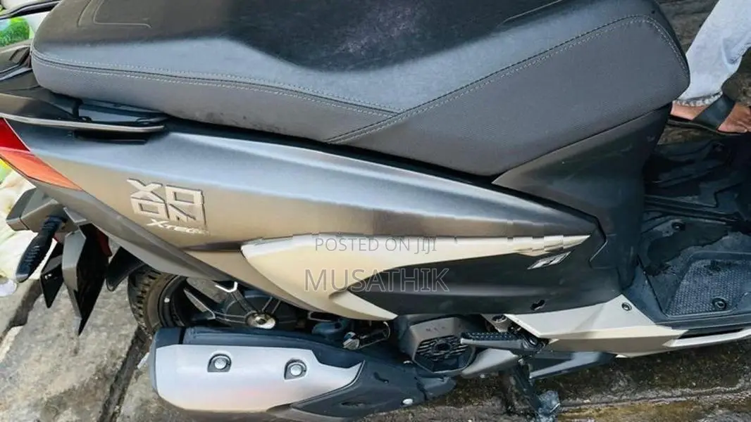 Hero XOOM 125R 2026