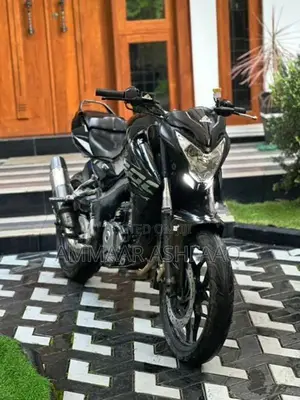 Bajaj Pulsar NS200 2017