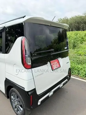 Mitsubishi Delica Mini G Premium 2024