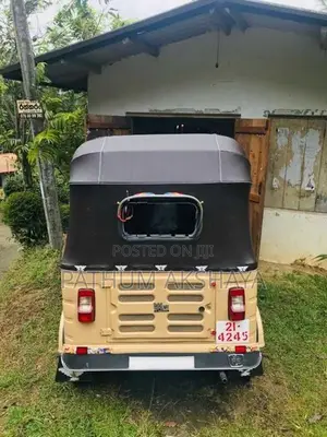 Bajaj RE 1989