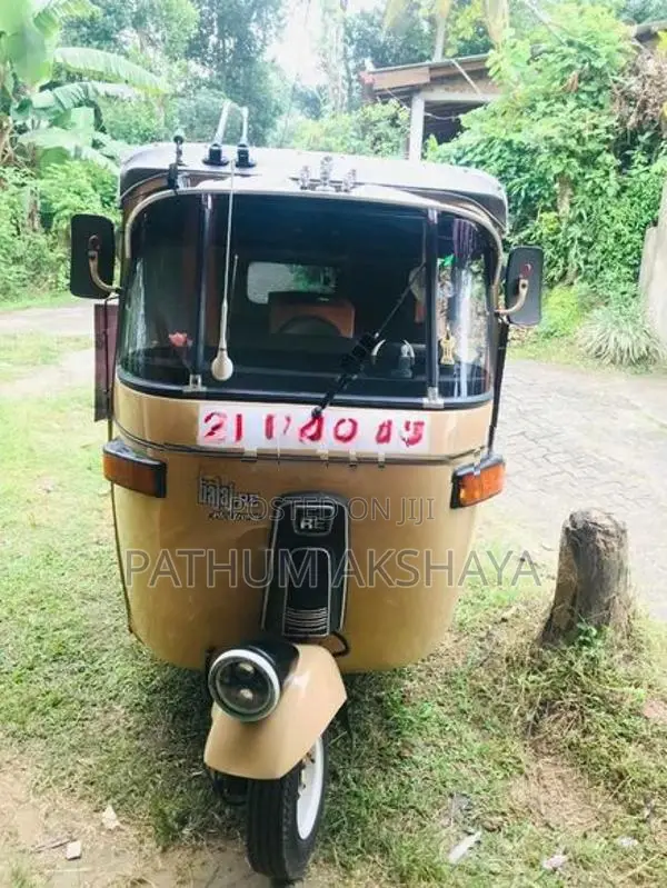 Bajaj RE 1989