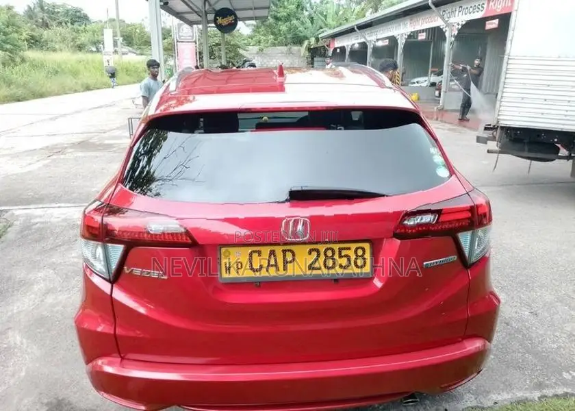 Honda Vezel 2015