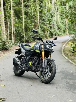 Hero Hunk 160R 2026