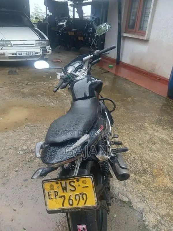 Bajaj Pulsar 135 2011