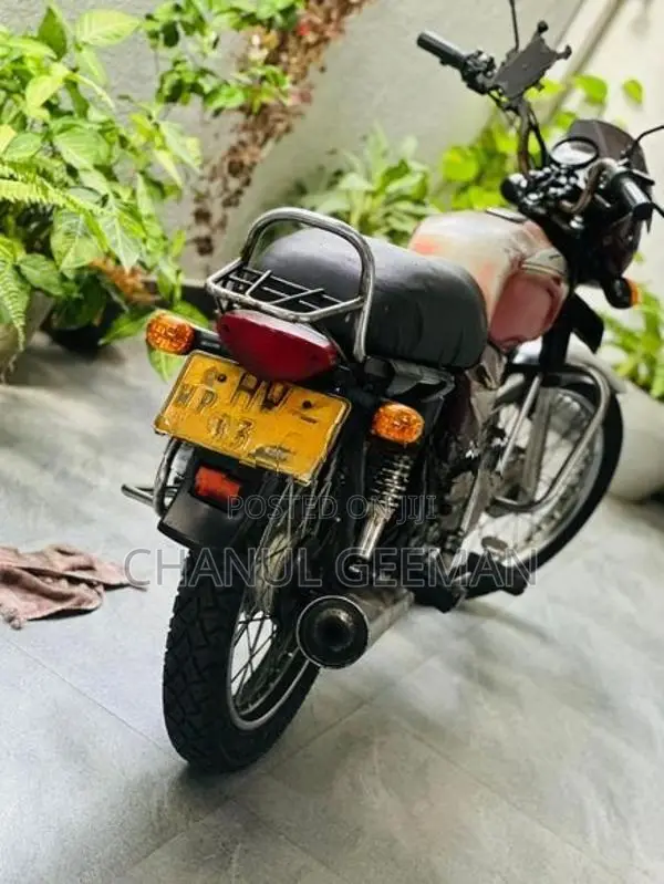 Bajaj Boxer 2003