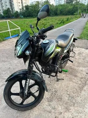 TVS Metro 2017