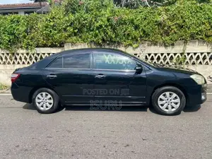 Toyota Premio 2010