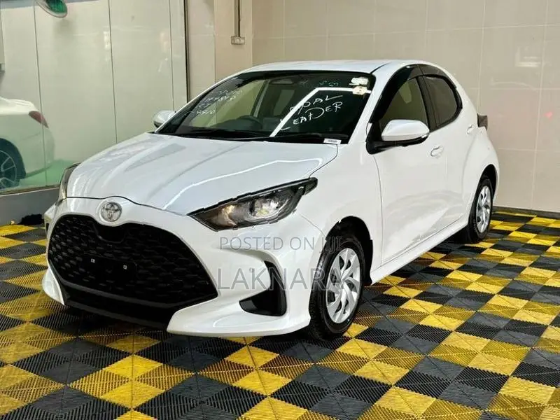 Toyota Yaris X Limited 4 Way cam 2025