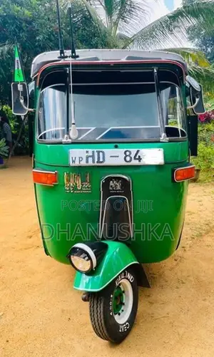 Bajaj RE 2003
